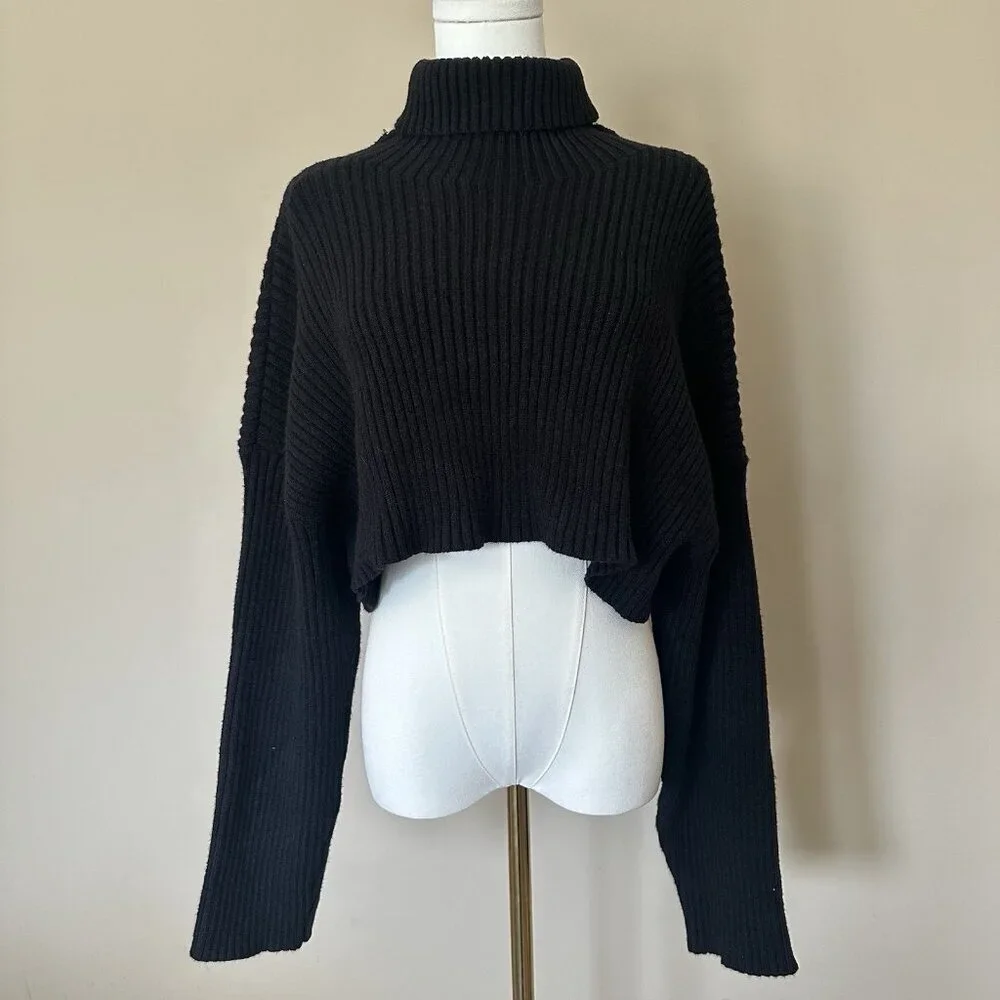 Zara cropped black